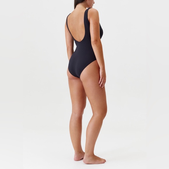 MELISSA ODABASH KOS BLACK SWIMSUIT, SIZE 6US, $265 - Picture 6 of 12